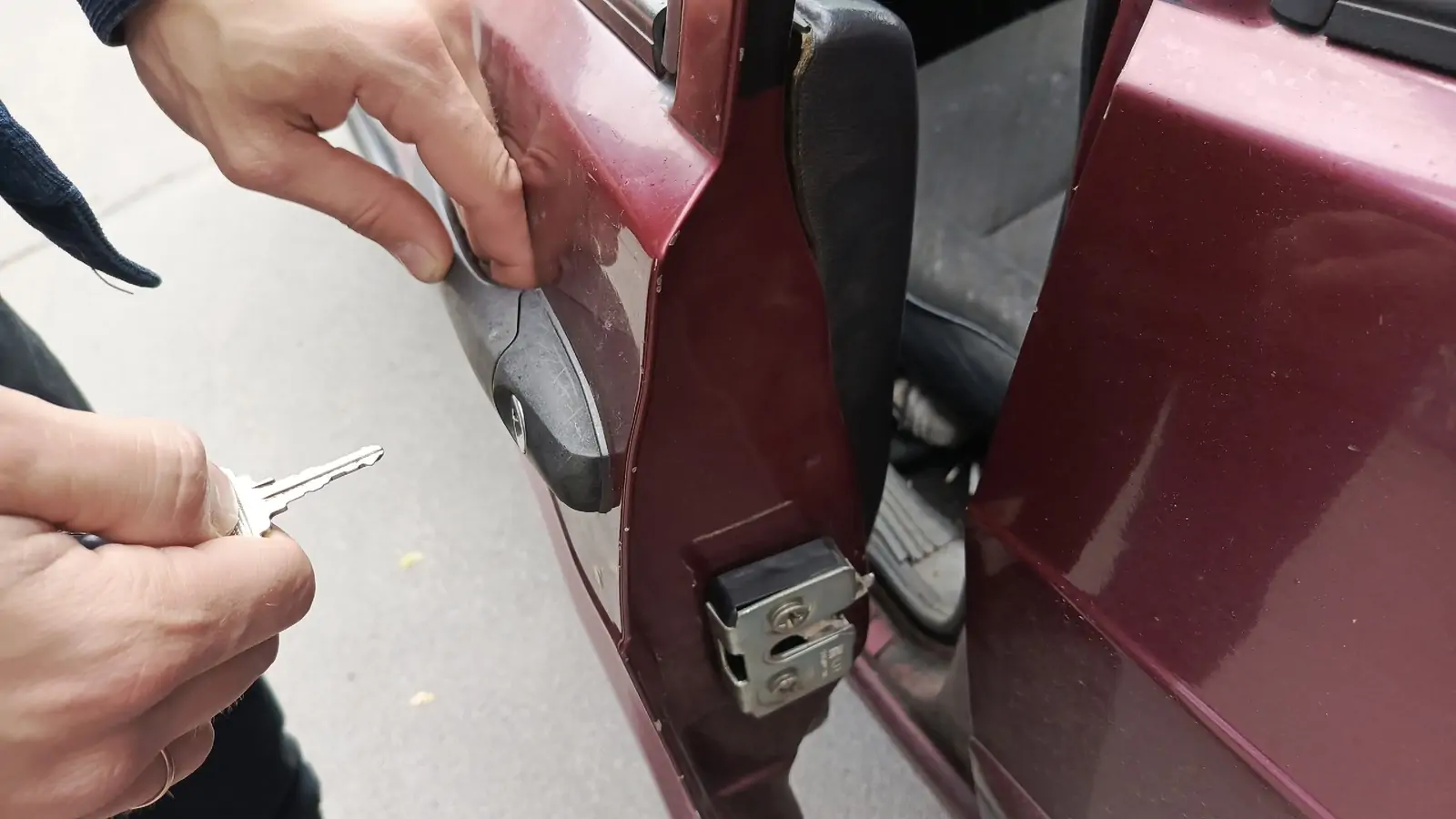 Житель Ленобласти увел чужое авто в Карелии, чтобы доехать до приятеля