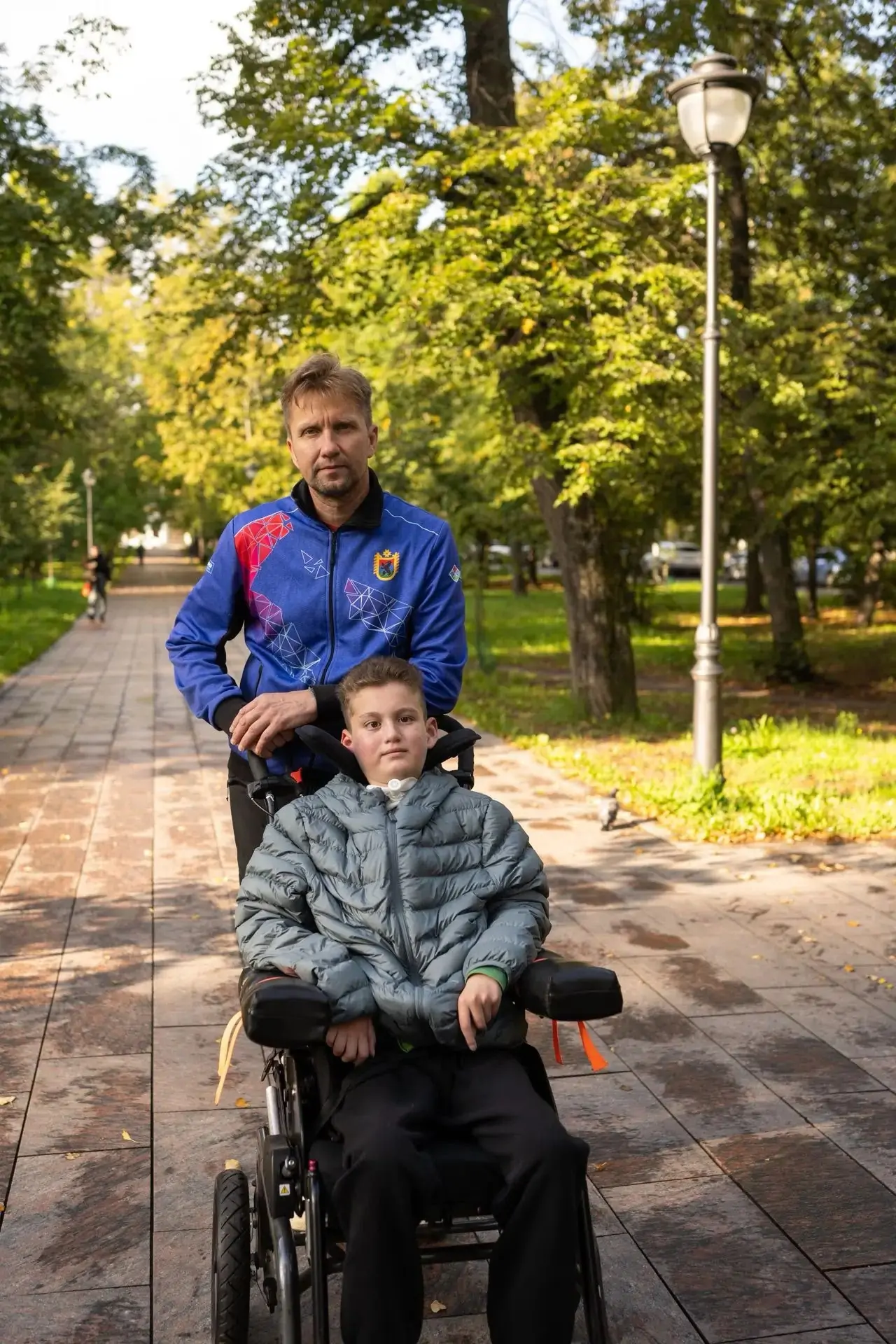 Сева в коляске с папой
