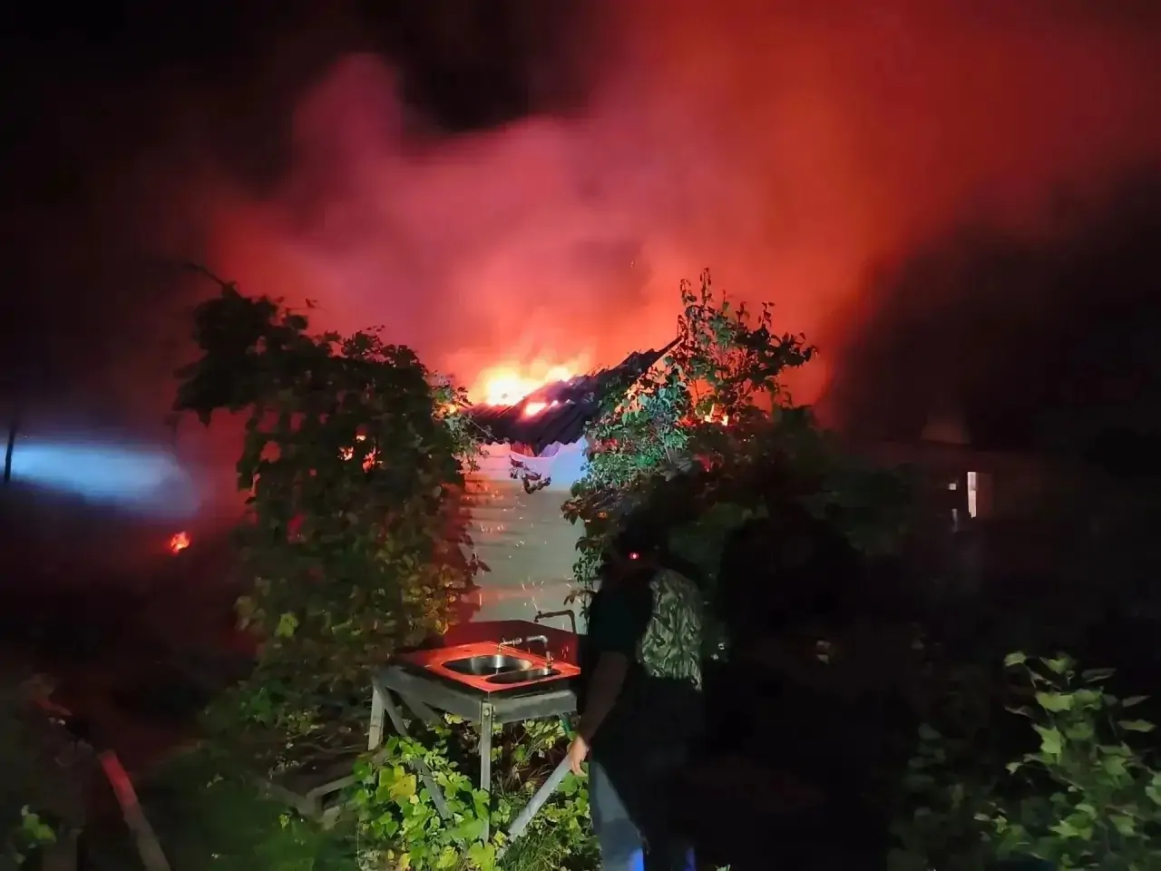 Баня сгорела в дачном поселке возле Петрозаводска