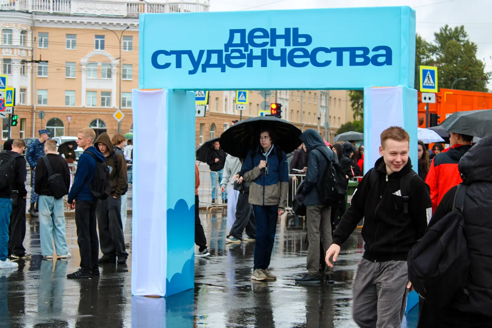 Дождь не помеха: как студенты Карелии устроили свой большой праздник