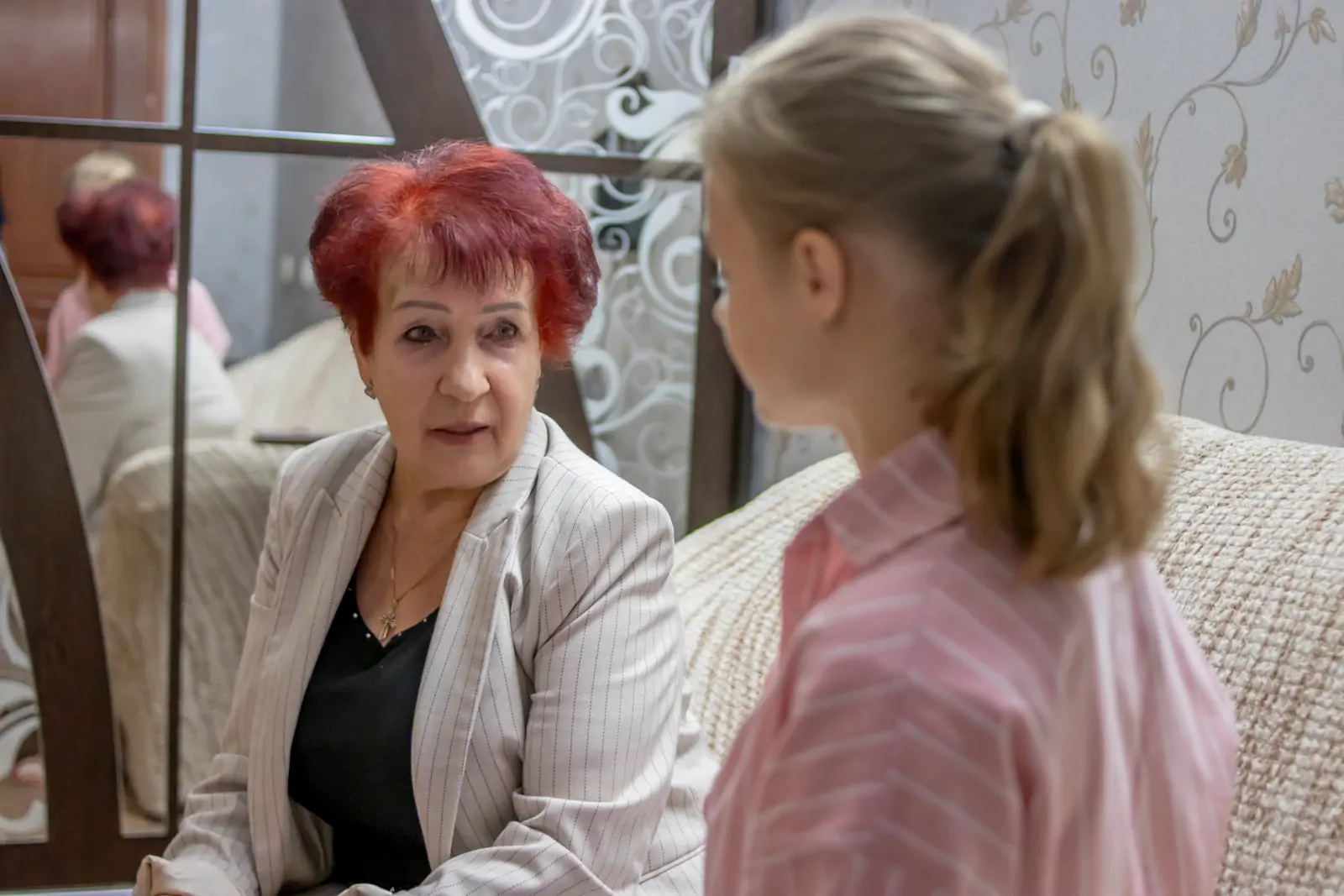 Наталья Вартанова даёт интервью