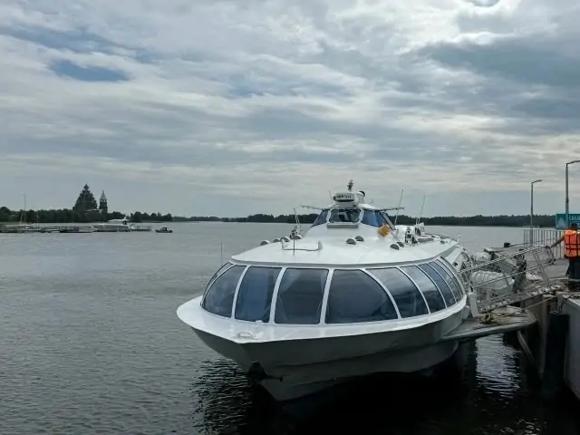 Рейсы из Петрозаводска на Кижи и в Сенную Губу отменили из-за непогоды