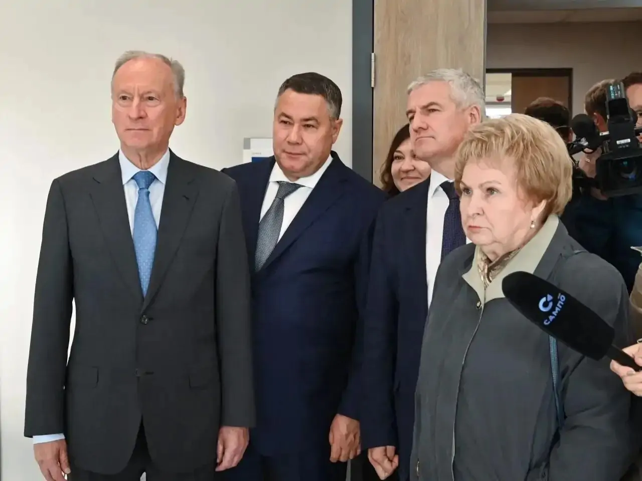 Глава Карелии показал Патрушеву и Рудене достроенные блоки больницы в Петрозаводске