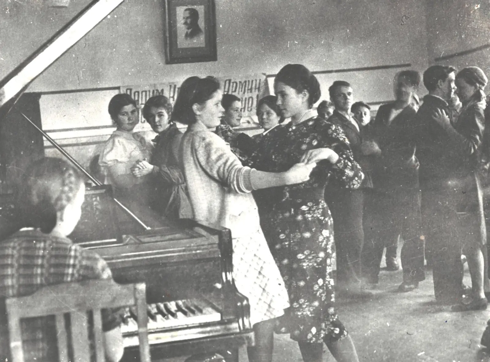 Вчера - выпускники, сегодня - солдаты: как 22 июня 1941 года оборвалась юность Кондопоги