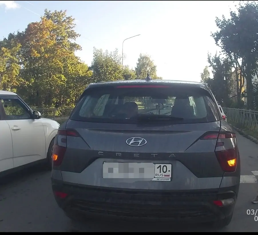 Девушку сбил автомобиль в городе бумажников Карелии