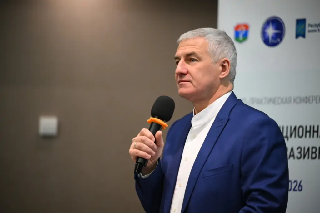 Артур Парфенчиков открыл межрегиональную медицинскую конференцию в столице Карелии