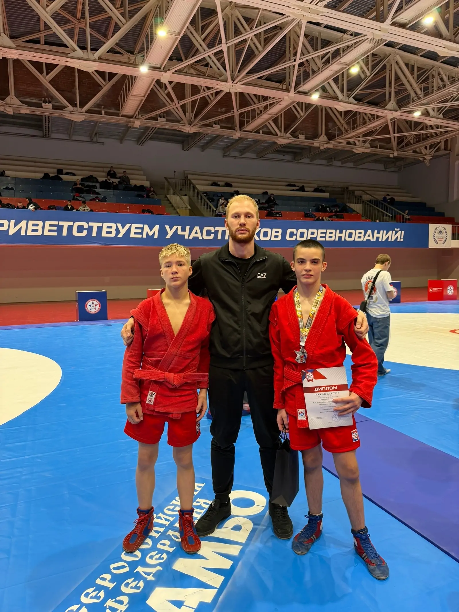 Воспитанник петрозаводского клуба «Чемпион» Даниил Вартанов стал серебряным призером Всероссийского турнира по боевому самбо в городе Кстово.