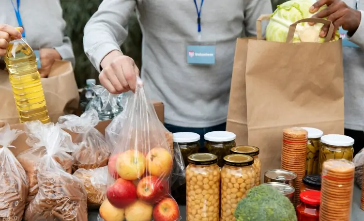 Новогодние закупки: какие продукты стоит купить уже в октябре