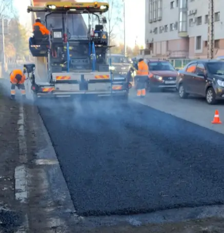 Укладка асфальта на Шотмана
