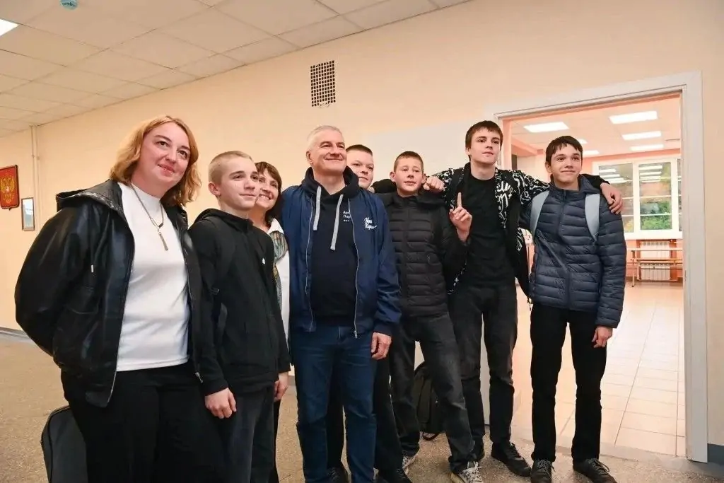 Глава Карелии оценил капитальный ремонт школы № 4 в Сортавале