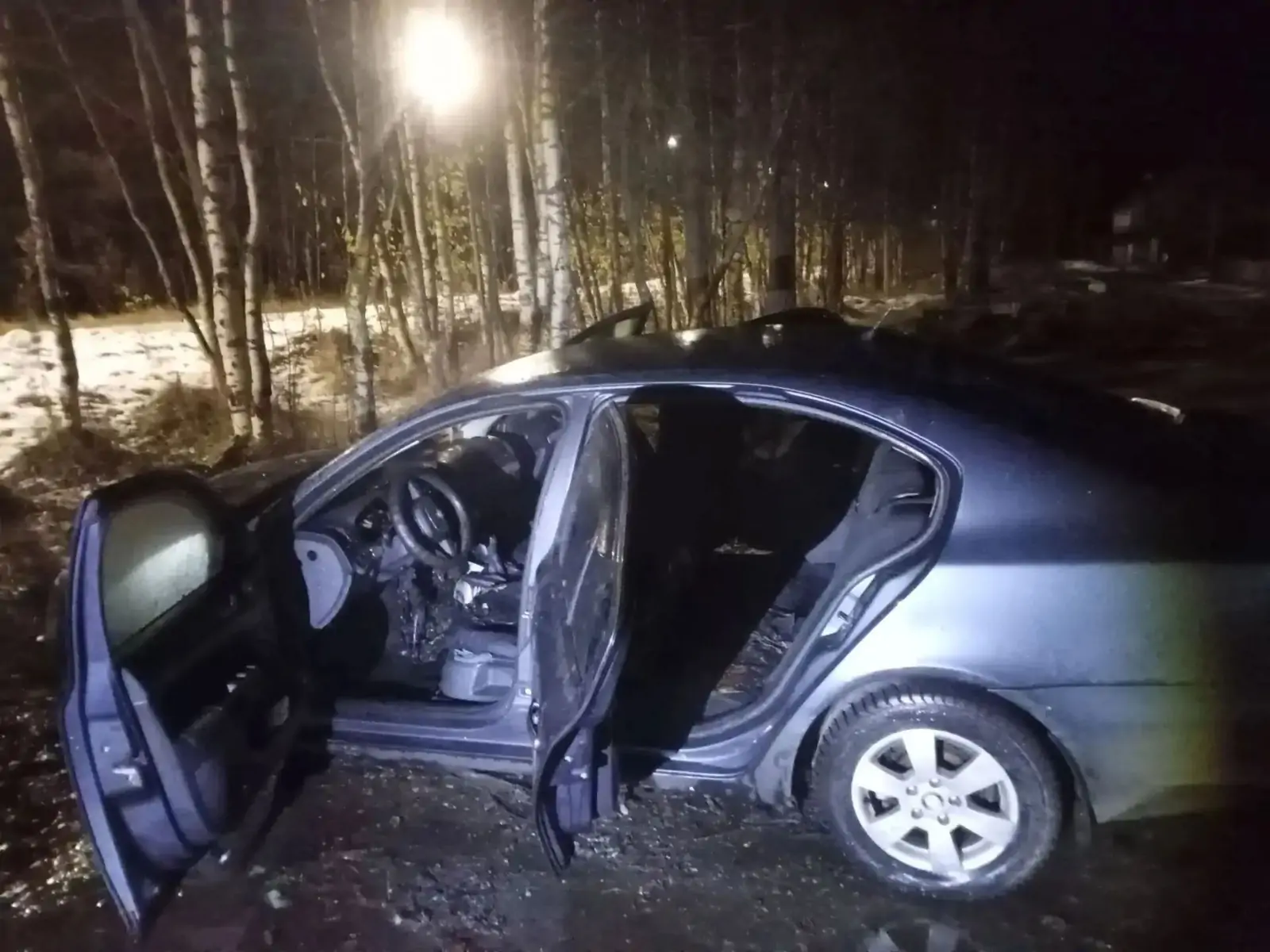 Автомобиль вспыхнул на севере Карелии