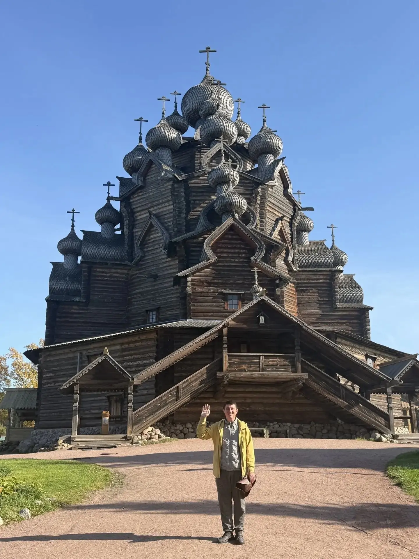 «Петербургские Кижи»: под Петербургом воссоздали чудо русского Севера