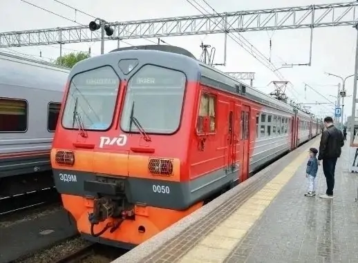 Пригородный поезд в Петрозаводске отменят на два дня в октябре