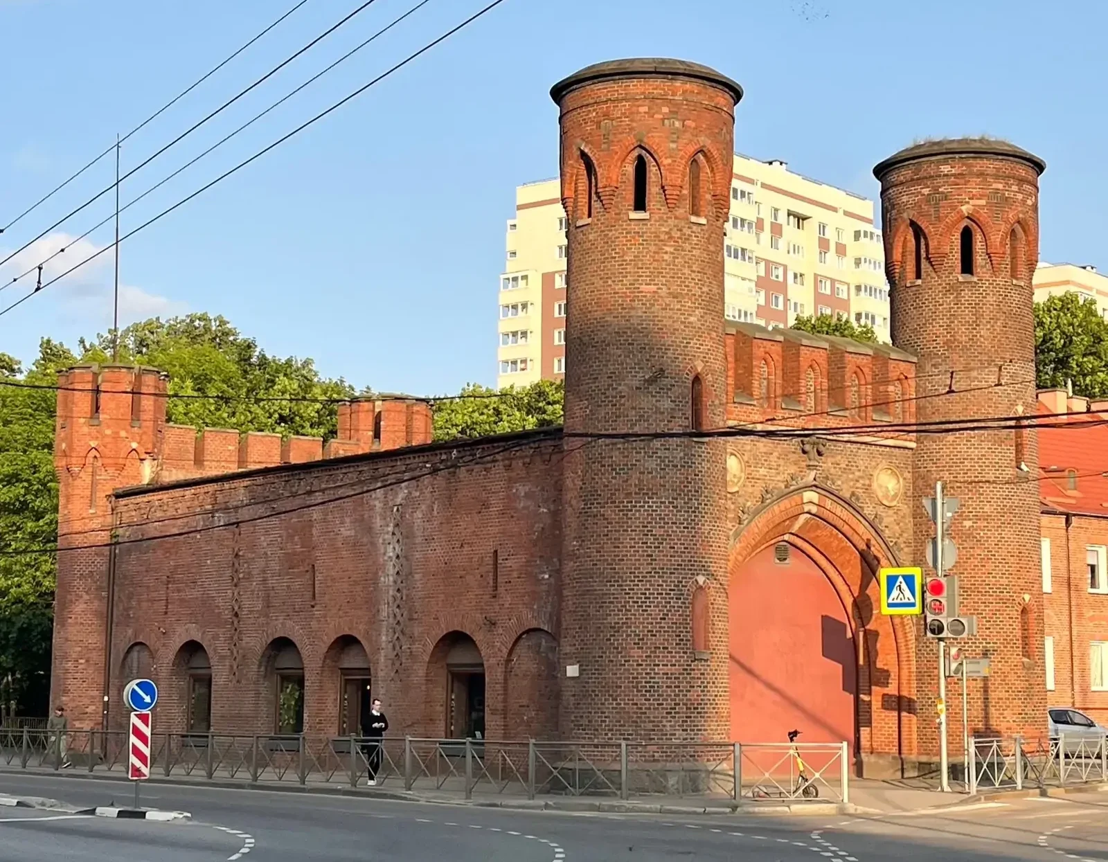 Стражи старого Кёнигсберга: как городские ворота XIX века до сих пор задают ритм Калининграду