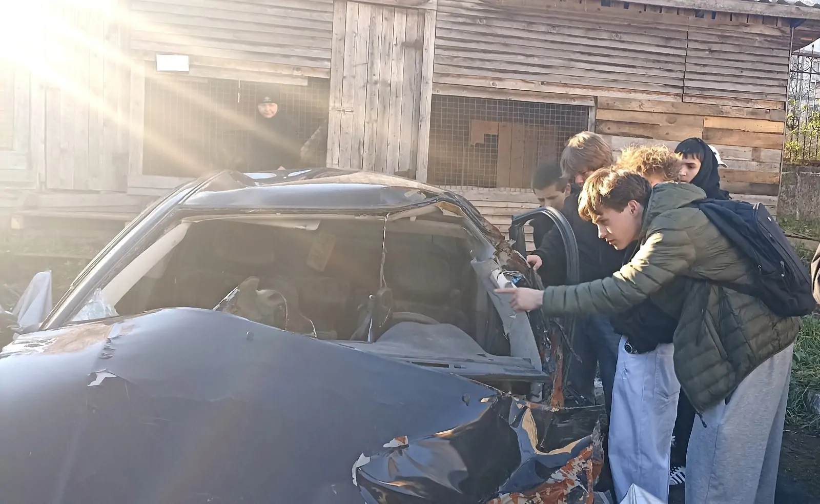 Подросткам из Кондопоги и Пряжи в назидание показали разбитые в ДТП автомобили