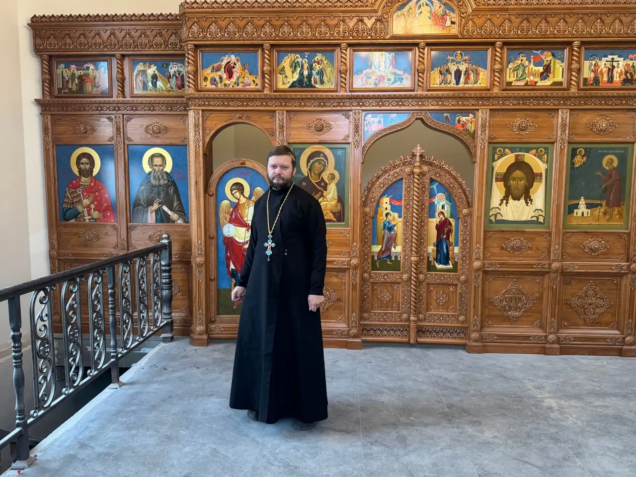 Резной иконостас и последние штрихи: часовня святого Фаддея почти готова к открытию