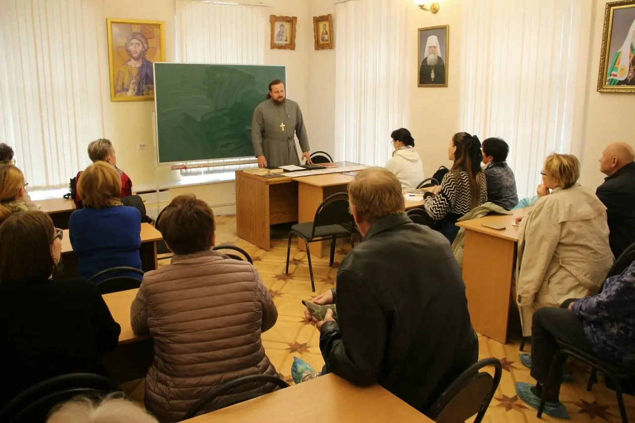 Бесплатные курсы по православию для взрослых возобновят в Петрозаводске