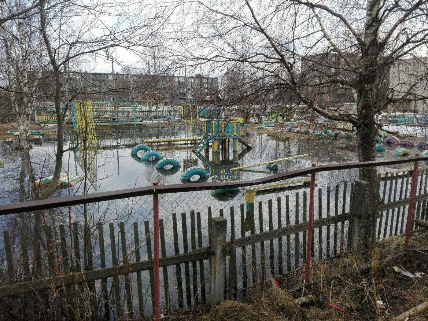 Два детских сада в Олонце «утонули» в огромных лужах