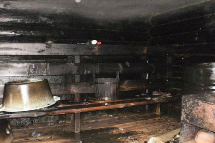 Житель карельского поселка погиб во время пожара в бане