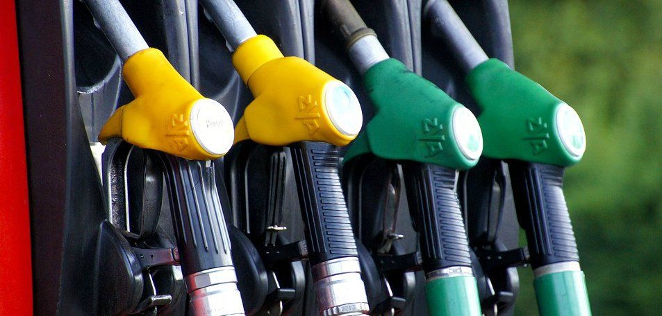 Петрозаводск вошел в тройку лидеров по росту цен на бензин