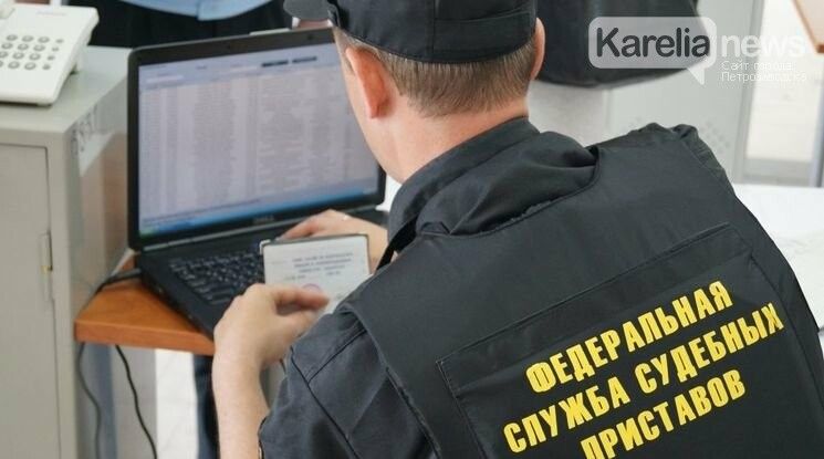 Названа сумма, которую россияне должны по кредитам и прочим займам