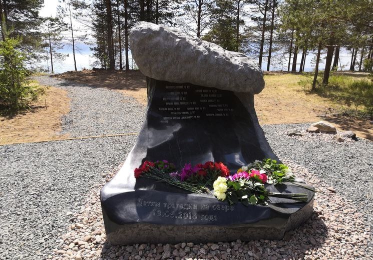 Мы все плывем на этом каноэ. Два года трагедии на Сямозере