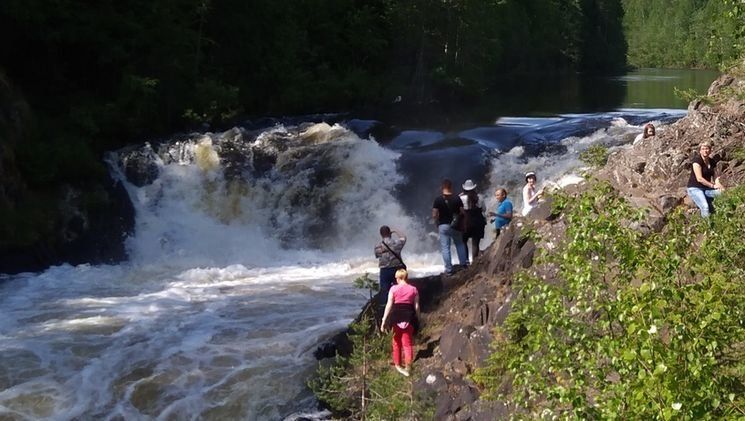 «Его могут и не найти». Поиски тела погибшего на Киваче мужчины могут оказался тщетными