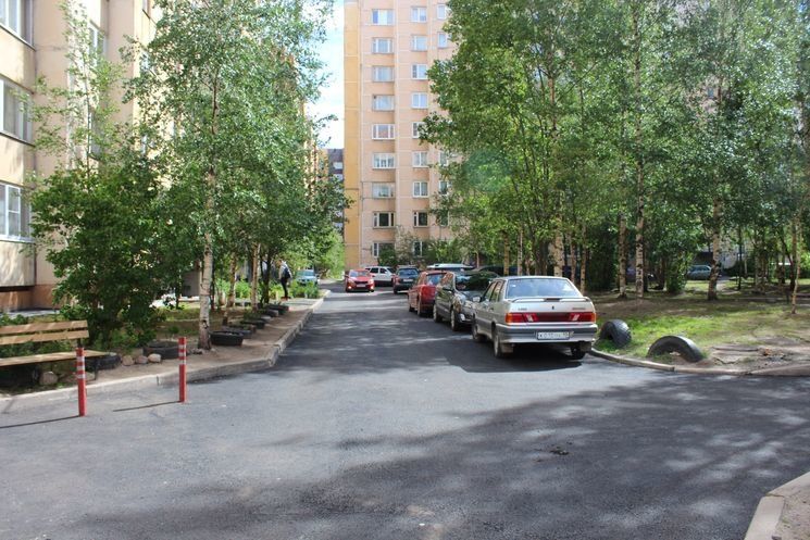 В Петрозаводске отремонтируют 16 дворов. Смотрим адреса счастливчиков
