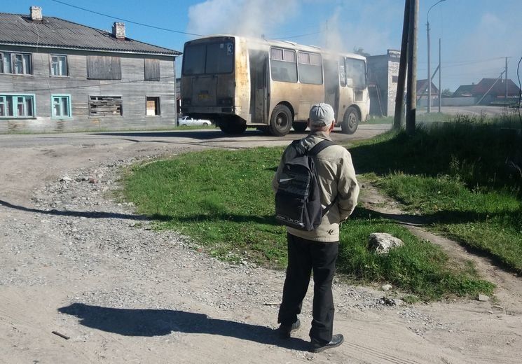 В Сегеже утром сгорел последний городской автобус