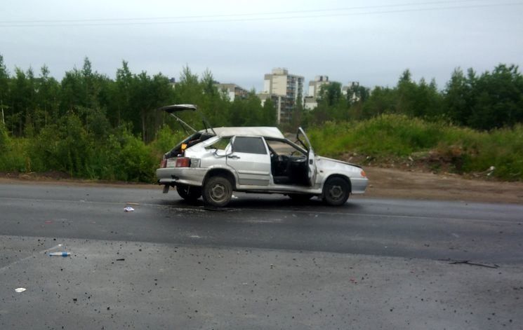 Пять человек пострадали в аварии на Лососинском шоссе