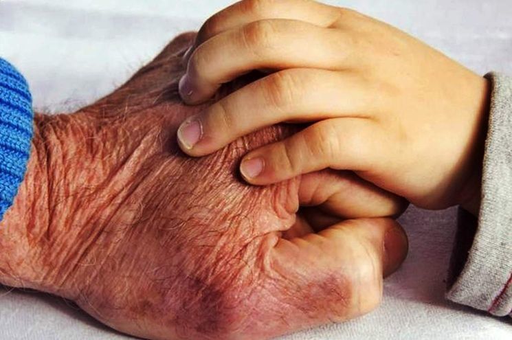 Продолжаем вымирать. В Карелии в 2018 году падает рождаемость и растет смертность