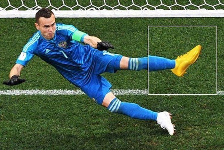 Нога Акинфеева, клип «Мало, Головин», #усынадежды и хот-доги. Страна смакует победу наших