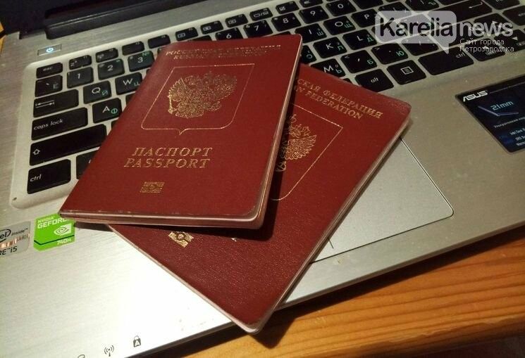 Путин повысил госпошлины за загранпаспорт и водительские права