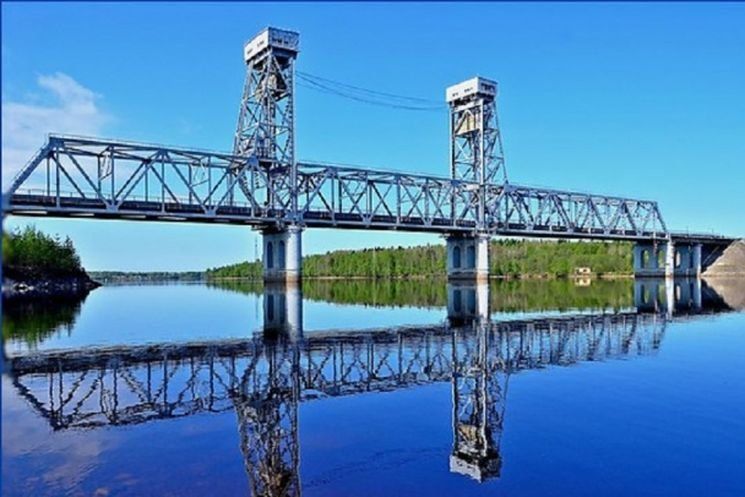 Едете в Питер? Внимание: завтра утром трассу «Кола» полностью перекроют