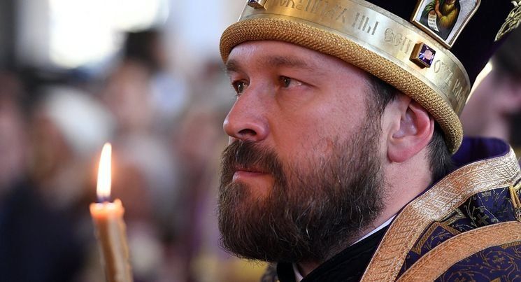 РПЦ: из-за бедности люди перестали покупать свечи и заказывать молебны