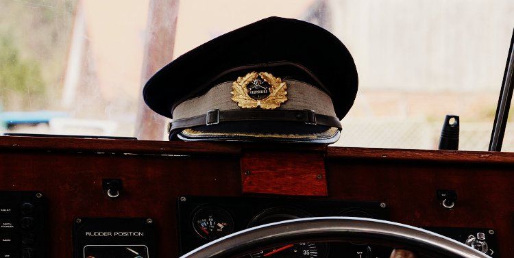 В Карелии оштрафовали капитана, перегрузившего пассажирское судно