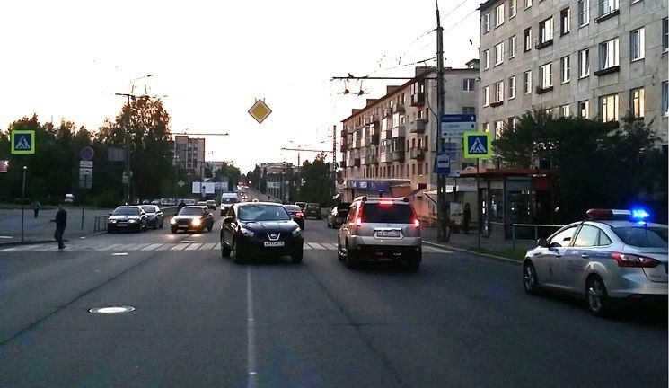 76-летняя водитель сбила пешехода на скандальном перекрестке на Мерецкова