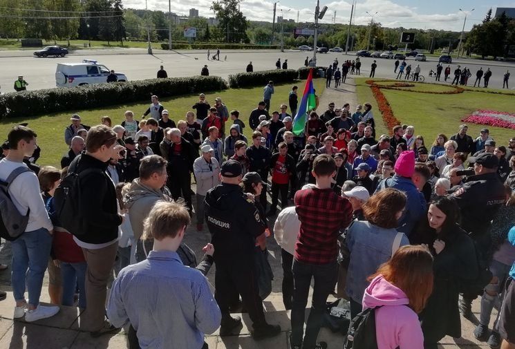 Без лозунгов и плакатов. В Петрозаводске прошла акция против пенсионной реформы