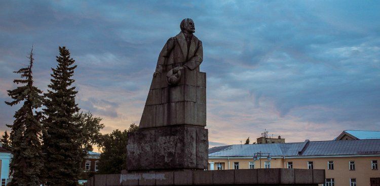 «Яндекс» выяснил, кому чаще всего ставят памятники в России