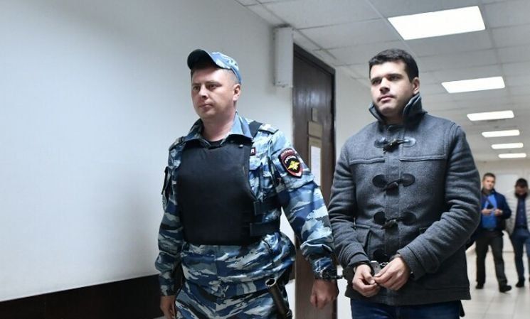 Метил в губернаторы, а оказался за решеткой. Задержанный экс-министр Дмитрий Матвиец мог стать главой Карелии