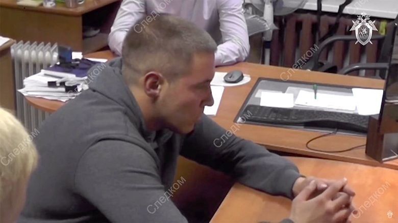 Таксист рассказал, что возил подозреваемого в убийстве девушек покупать нож