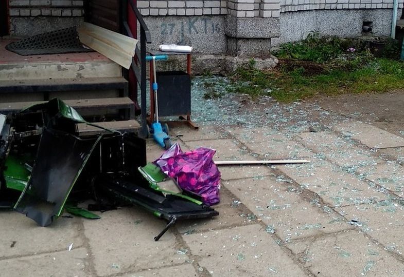 В Эссойле ночью неизвестные взорвали банкомат и украли деньги