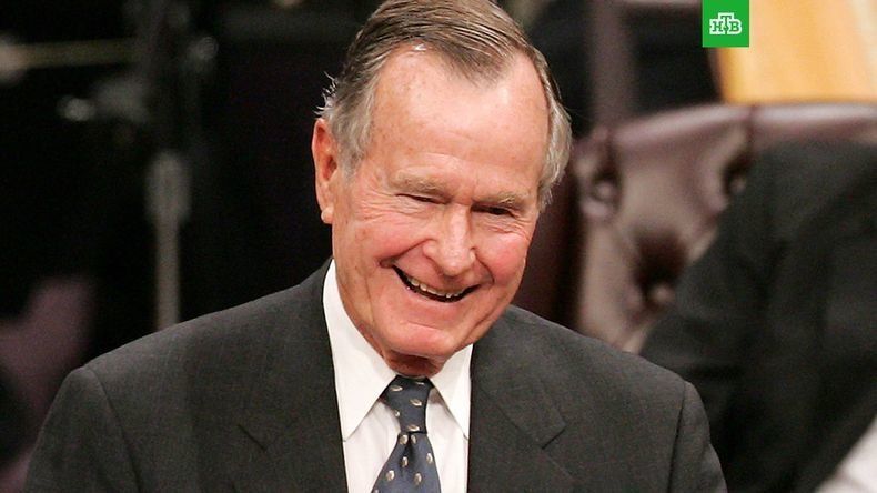 Умер бывший президент США, в годы правления которого распался СССР