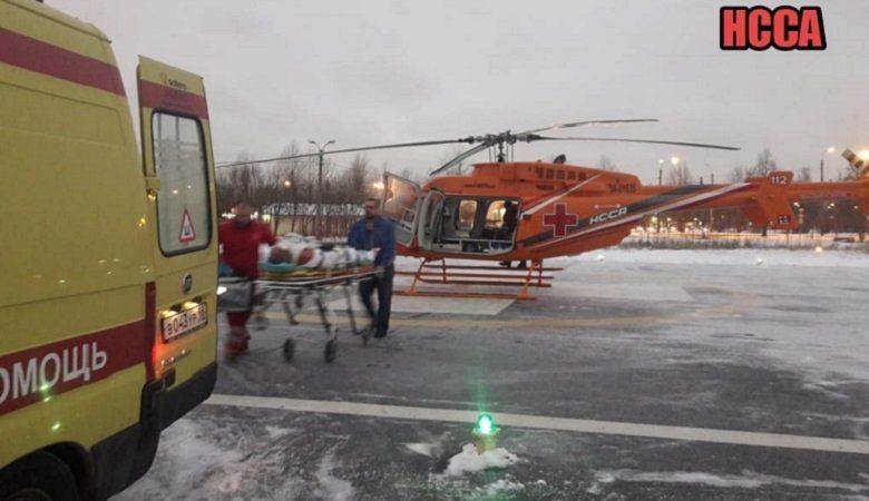 Вертолет санавиации доставил из Петрозаводска в Санкт-Петербург мужчину с сильными ожогами