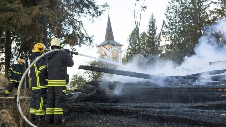 Поджигателя церкви в Финляндии отправили за решетку. А что там с карельским поджигателем?