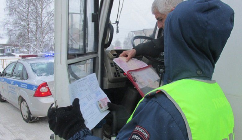 Пассажиров перевозили на неисправных автобусах. Что еще вскрыл рейд ГИБДД в Петрозаводске?