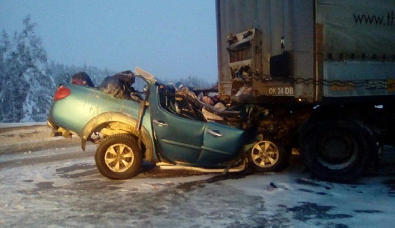 Три человека погибли в ДТП на трассе “Кола” в Карелии