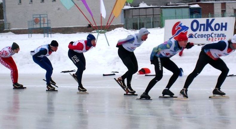 Базу конькобежцев на Варкауса закрыли. Что со спортсменами и площадкой?