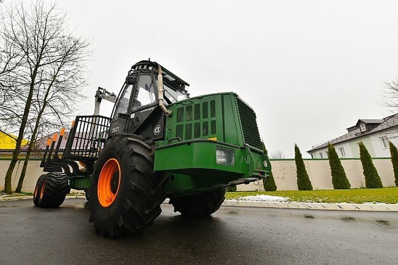 Белорусы купили Онежский тракторный завод