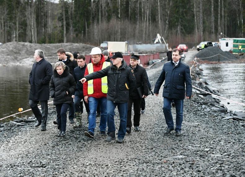 Свита короля Артура. Два года спустя